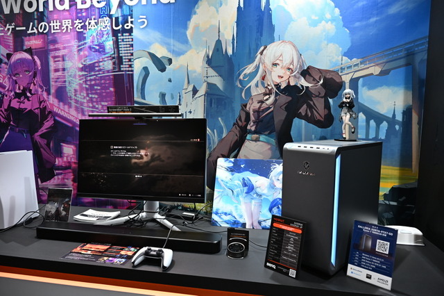 東京ゲームショウ 2025のBenQブースはゲームアートスタイルを鮮明に映し出す最新ゲーミングモニターが主役！猫麦とろろさんのスタイリッシュなパネルもお出迎え【TGS2025】