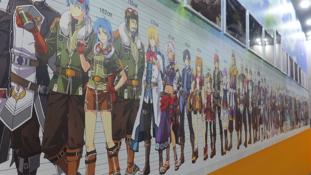『空の軌跡』登場キャラ“50人超え”の身長差イラストが圧巻！国内メディアも“ほぼ初見”の超貴重アイテムもブースに展示【TGS2025】