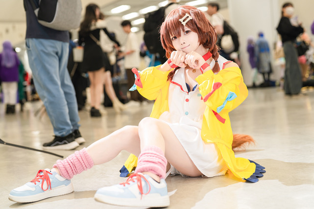 まひな（X：@mahina_cos）　