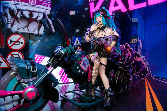 モリエール『チェイシング・カレイドライダー』／千葉チュチュ（X：@ErokoChiba）