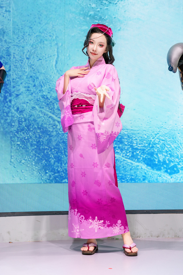 ミア『ホワイトアウト・サバイバル』／宮本桜（X：@sakuracyan_）