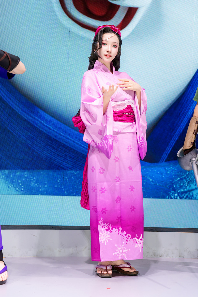 ミア『ホワイトアウト・サバイバル』／宮本桜（X：@sakuracyan_）