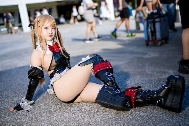 マリー・ローズ『DEAD OR ALIVE』／Ola Aphrodite（Instagram：olaaphrodite）【インドネシア】