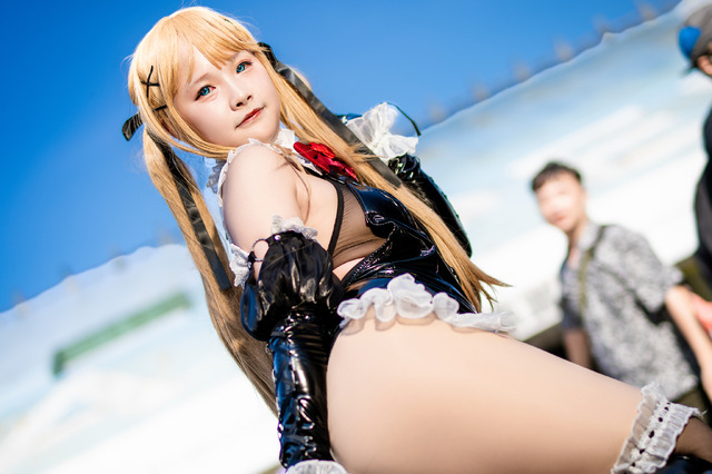 マリー・ローズ『DEAD OR ALIVE』／Ola Aphrodite（Instagram：olaaphrodite）【インドネシア】