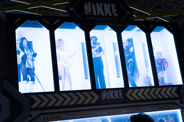 『勝利の女神：NIKKE』ブース