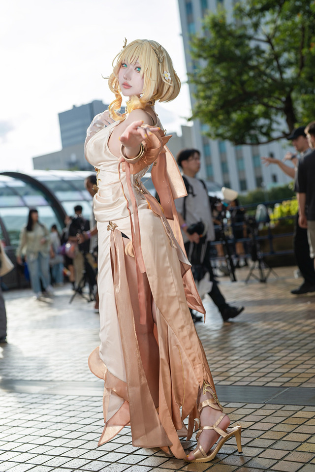 アグライア『崩壊:スターレイル』／桃寧くるみ（X：@_momo_kururu）