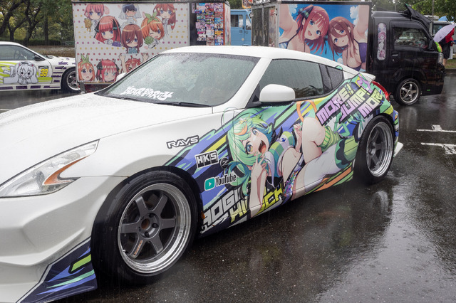 「あおぎり高校」に、Crazy Raccoon所属の人気VTuberまで！水もしたたる痛車まとめ【第九回 天下無双 東西最強痛車決戦 フォトレポ】