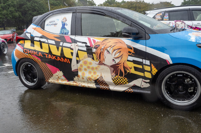 「アイマス」「ラブライブ」「バンドリ」の痛車が集結！キラキラした姿に注目【第九回 天下無双 東西最強痛車決戦 フォトレポ】