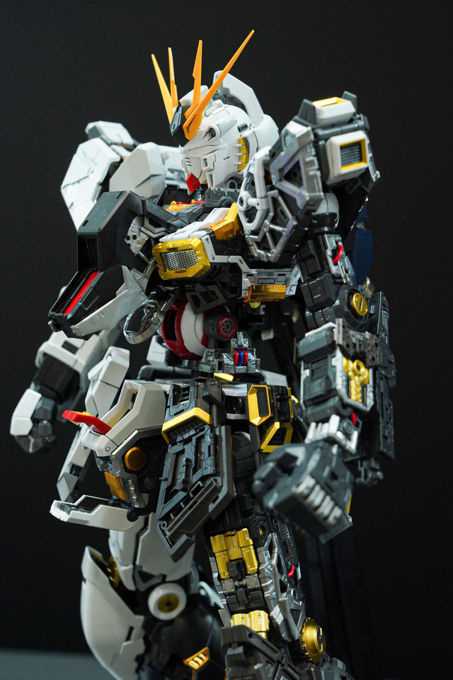 「PGU νガンダム」から「フルアーマーZZガンダム Ver.Ka」、「グスタフ・カール00型」まで、宇宙世紀を駆け抜けたMSの展示が熱い！【イベントレポート】