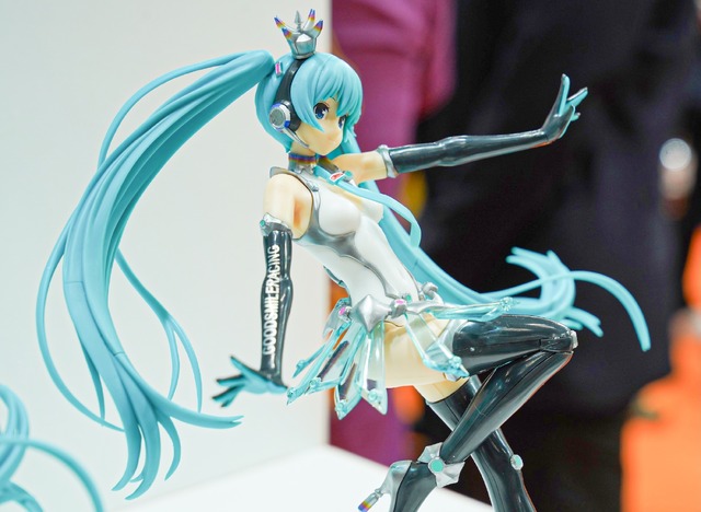 「ホロライブ」白銀ノエルも登場！自由なポージングで、フィギュアとは違った楽しさの美少女プラモ世界がディープ【イベントレポート】