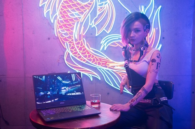 MSIゲーミングノート「Cyborg 15/17 B2RW」×『サイバーパンク2077』で叶える、本物の“没入（ジャック・イン）”。最高のプレイ環境で、コスプレイヤーと共にナイトシティを駆けてきた