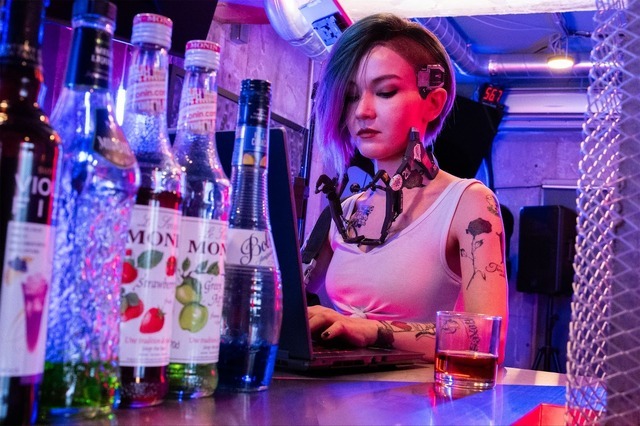 MSIゲーミングノート「Cyborg 15/17 B2RW」×『サイバーパンク2077』で叶える、本物の“没入（ジャック・イン）”。最高のプレイ環境で、コスプレイヤーと共にナイトシティを駆けてきた