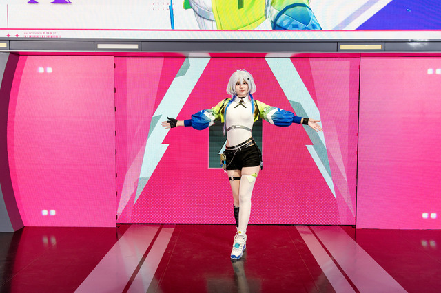 ナナ／Sylwia_Yip（X：@Sylwia_Yip）