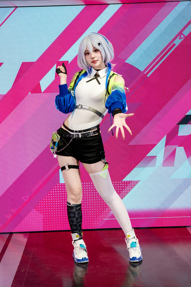 ナナ／Sylwia_Yip（X：@Sylwia_Yip）