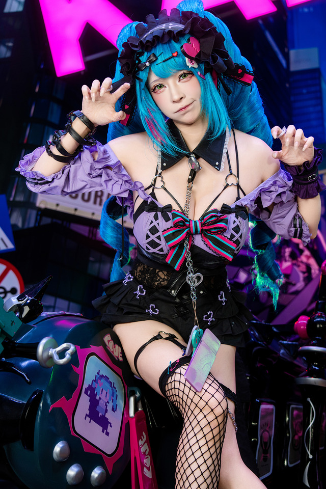 モリエール／千葉チュチュ（X：@ErokoChiba）