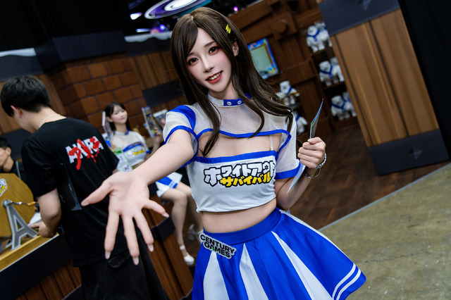 『ホワイトアウト・サバイバル』／零崎沙耶（X：@zerozakisaya）