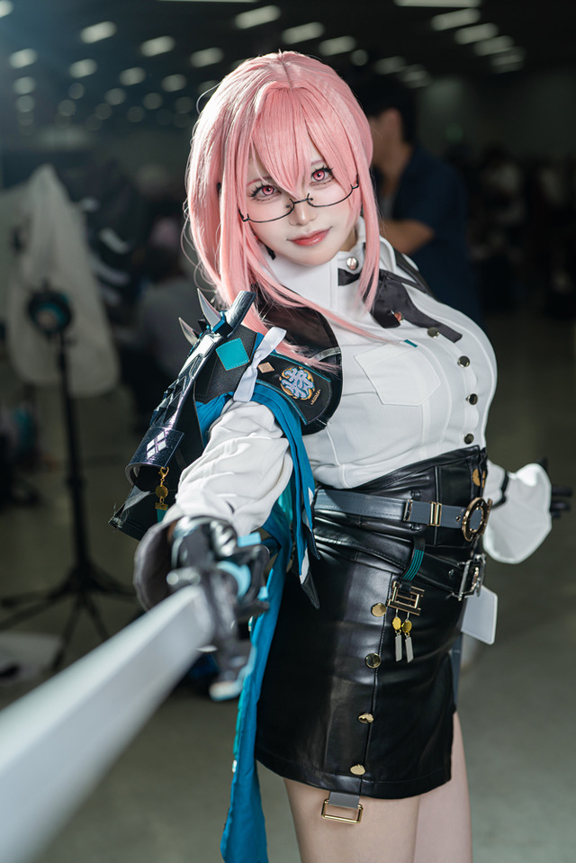 月城柳『ゼンレスゾーンゼロ』／錆（X：@_OosabioO_）