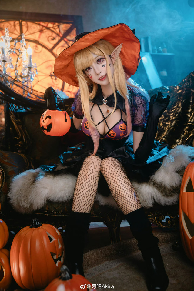 喜多川海夢「その着せ替え人形は恋をする」／阿昭Akira（Weibo：@阿昭Akira）