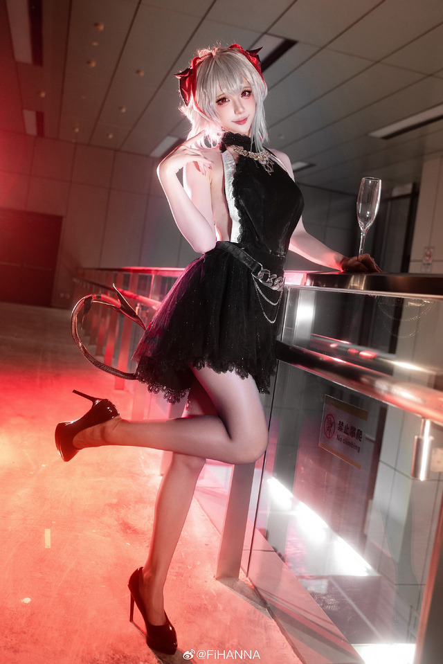 W『アークナイツ』／FiHANNA（Weibo：@FiHANNA）