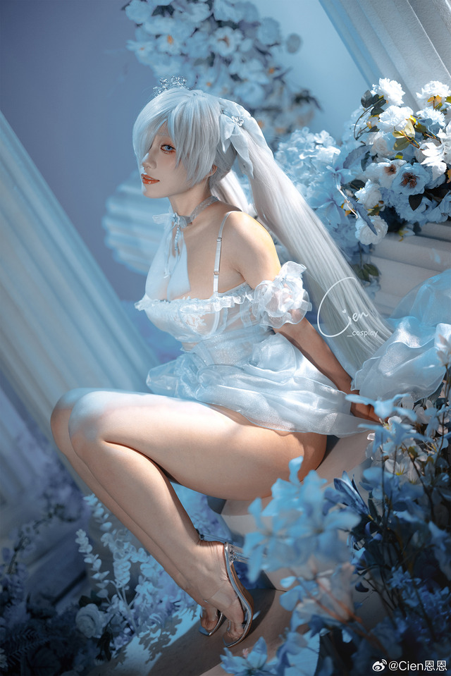 シンデレラ／Cien恩恩（X：@Cien_jiangsien、Weibo：Cien恩恩）