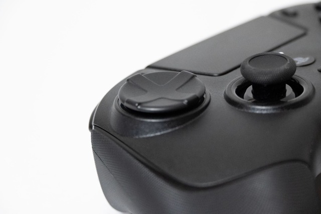 対人戦ってやっぱり楽しい…！ 超絶クリッキーでモチベも高まるPS5/PC用パッド「Razer Raiju V3 Pro」で『スト6』に挑戦【先行試用】