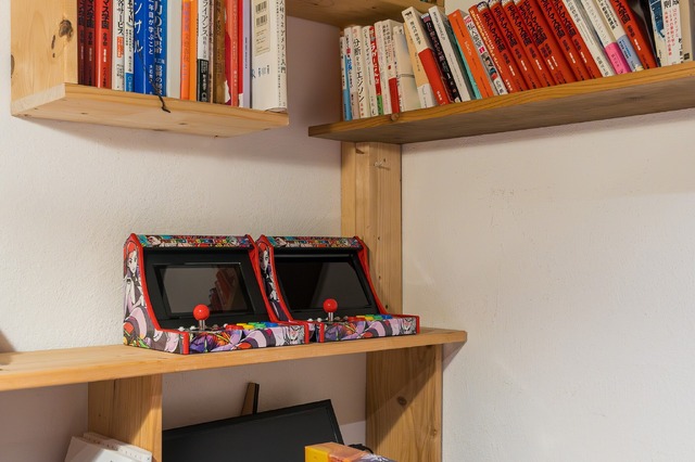 スイッチがアーケード筐体に早変わり！？自宅でゲーセン気分が味わえる「レトロアーケードドック」、クラファン開始4分で目標金額達成