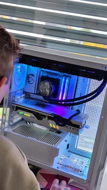 『バトルフィールド6』を2.1インチでプレイ！？CPUクーラーのスクリーンをまさかのディスプレイ代わりに