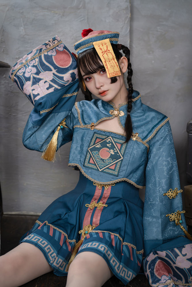 キョンシー／よしのかこ（X：@kk_yoshino_0）