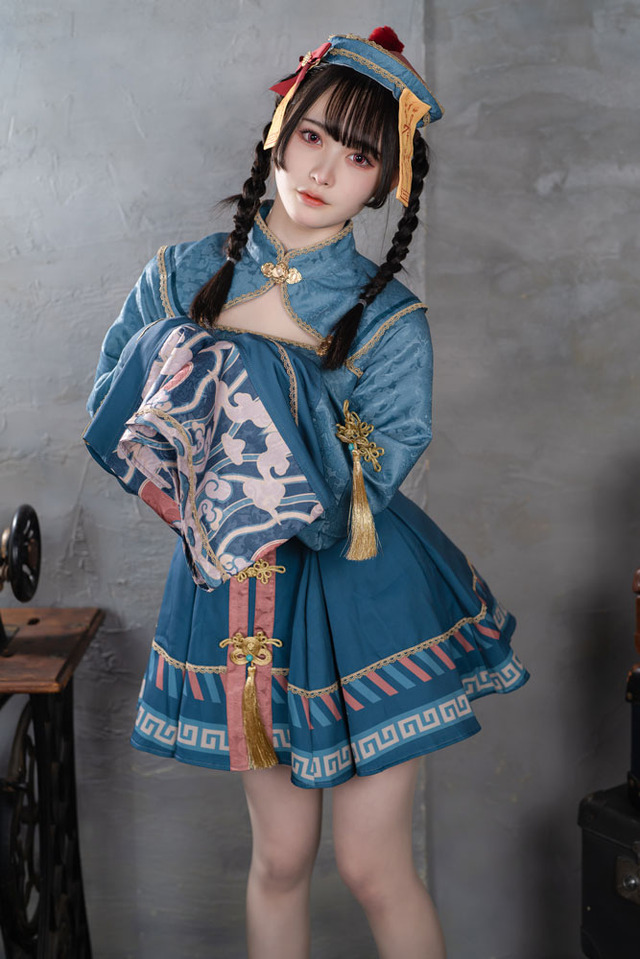 キョンシー／よしのかこ（X：@kk_yoshino_0）