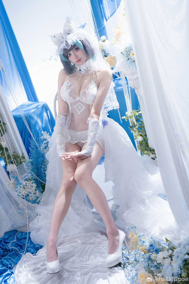 チェシャー『アズールレーン』／几何尼亞 poii（Weibo：几何尼亞 poii）