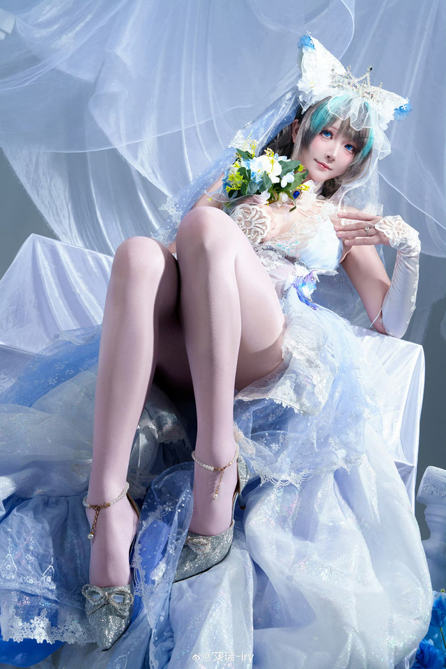 チェシャー『アズールレーン』／艾瑞-iry（Weibo：艾瑞-iry）