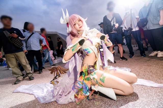 エリシア『崩壊3rd』／四巫日モミ（Instagram：momihi__444、X：@momihi__44）【台湾】