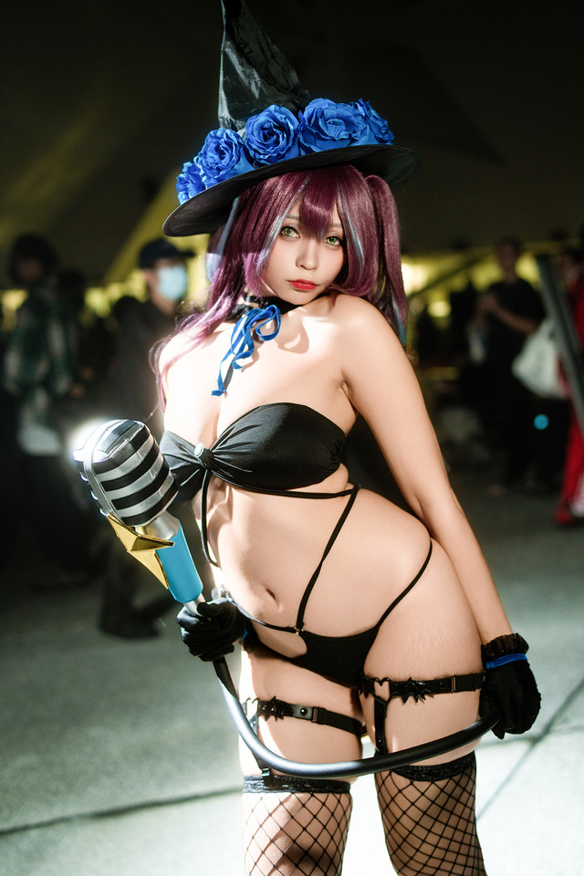 阿古屋真珠（eeo Store 池袋本店コラボ衣装）「魔法少女にあこがれて」／Kadorin 仁美（Instagram：kadorin.hitomi）【タイ】