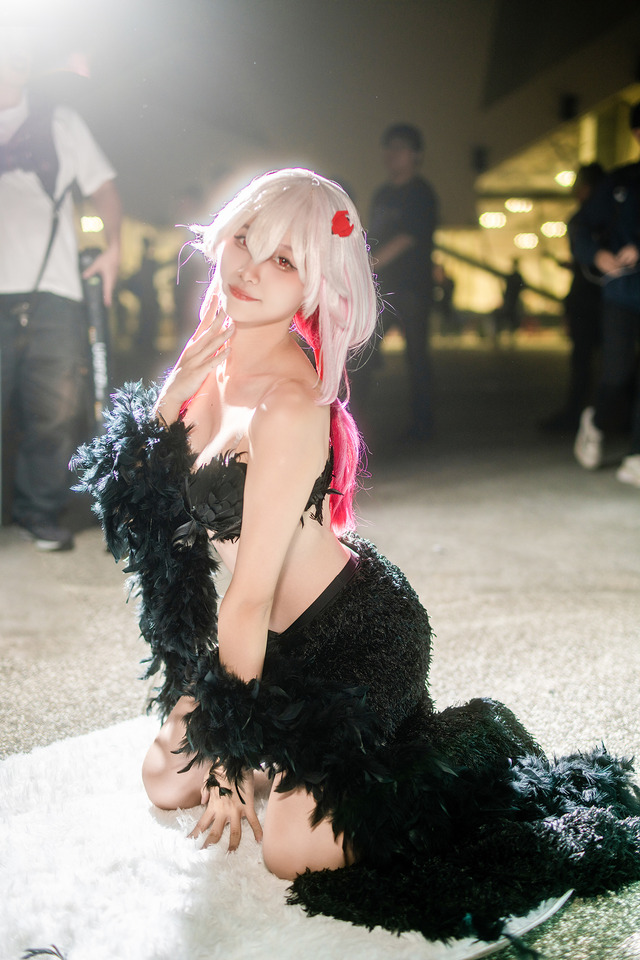 楪いのり「ギルティクラウン」／曇墨（Instagram：mohua1108）