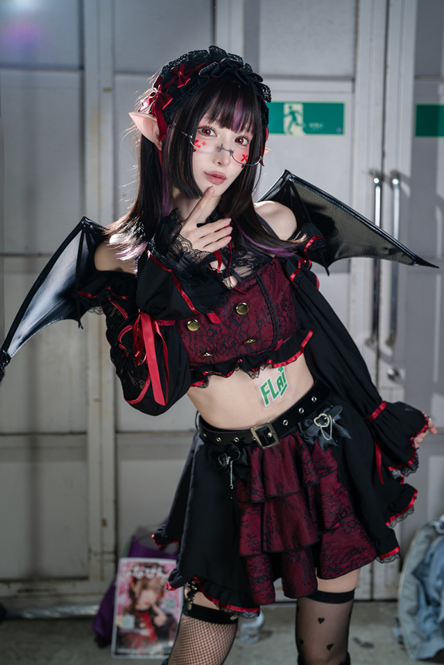 創作サキュバス／ななぴんく（X：@nanapink_japan）