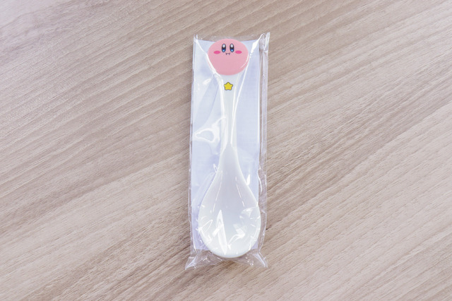「カービィたちの超まんぞくフェス」はパッケージがとっても可愛い！オリジナルスプーンも見逃せないコラボをご紹介【商品フォトレポート】