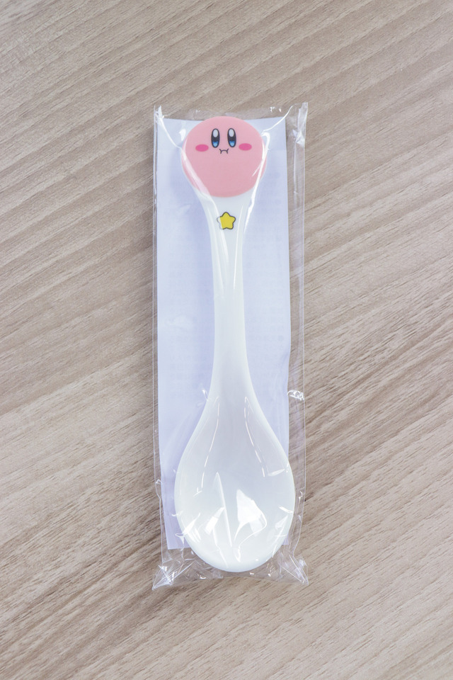 「カービィたちの超まんぞくフェス」はパッケージがとっても可愛い！オリジナルスプーンも見逃せないコラボをご紹介【商品フォトレポート】