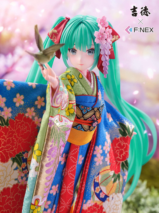 お値段約20万円の「初音ミク」日本人形フィギュアが可憐で美しい…！イラストレーター・藤ちょこ氏による描き下ろしイラストをもと立体化