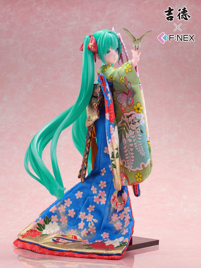 お値段約20万円の「初音ミク」日本人形フィギュアが可憐で美しい…！イラストレーター・藤ちょこ氏による描き下ろしイラストをもと立体化