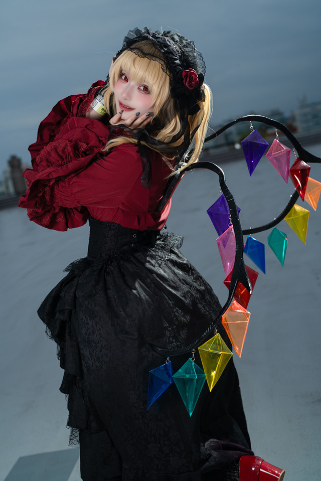 フランドール・スカーレット／とがみ（X：@nonbiricos）