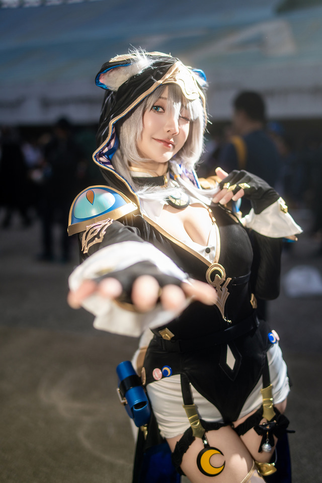 セファリア『崩壊：スターレイル』／DenKa殿下周荀（Instagram：denkakeke）【台湾】