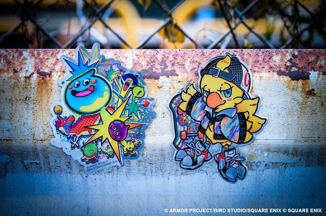 カラフルでスタイッシュ！スクエニ公式ショップで渋谷をイメージした“スライム&チョコボ”アルミマグネットが発売