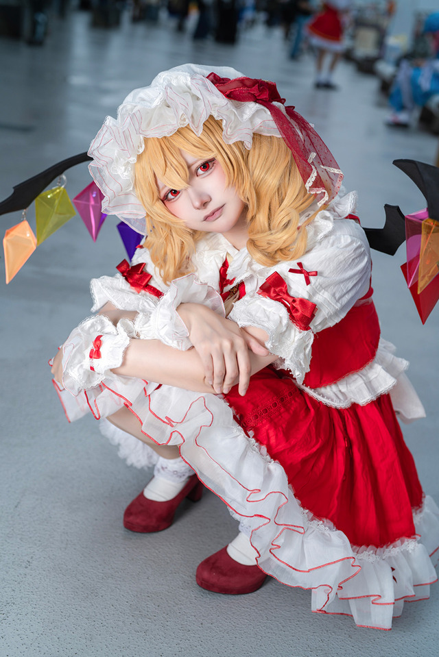 フランドール・スカーレット／さら（X：@sara_cospure）