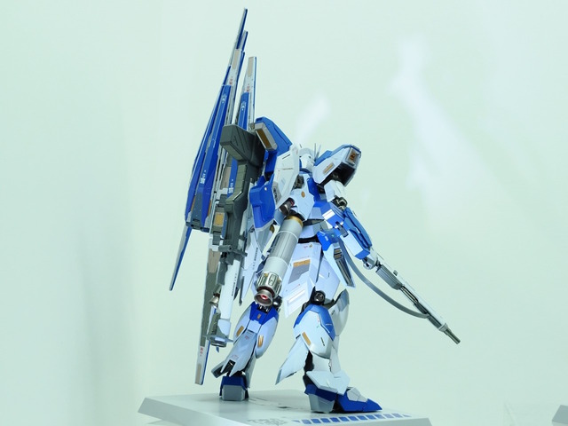 「Hi-νガンダム」がMETAL BUILDに再臨！ファンネルの背負い方がνガンダムを思わせる“2026（仮）Ver.”として商品化