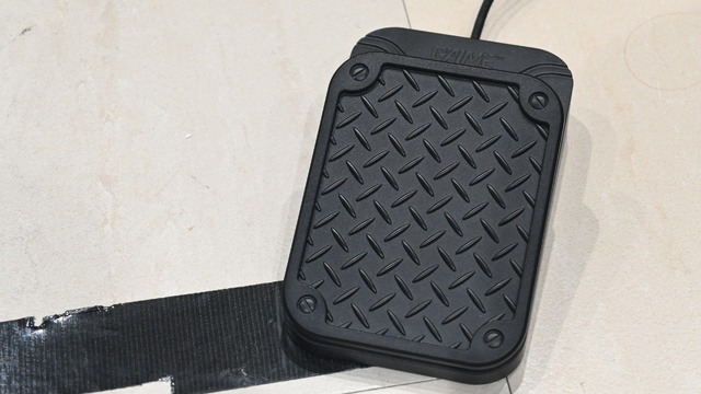 家庭用ガンコンSTGが情熱と技術によって現代モニター対応へ！「G'AIM'E」で遊ぶ、蘇りし『タイムクライシス』プレイレポ【ジョーシンゲームフェス】