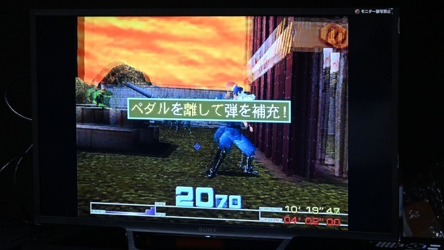 家庭用ガンコンSTGが情熱と技術によって現代モニター対応へ！「G'AIM'E」で遊ぶ、蘇りし『タイムクライシス』プレイレポ【ジョーシンゲームフェス】