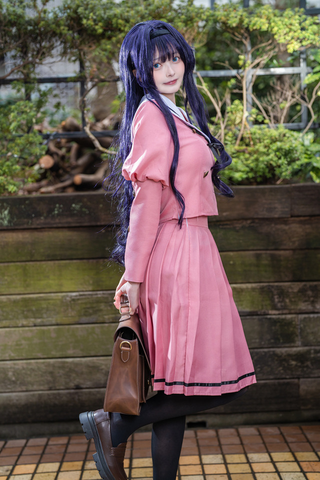 和栗薫子「薫る花は凛と咲く」／すずら（X：@suzuran_ro）