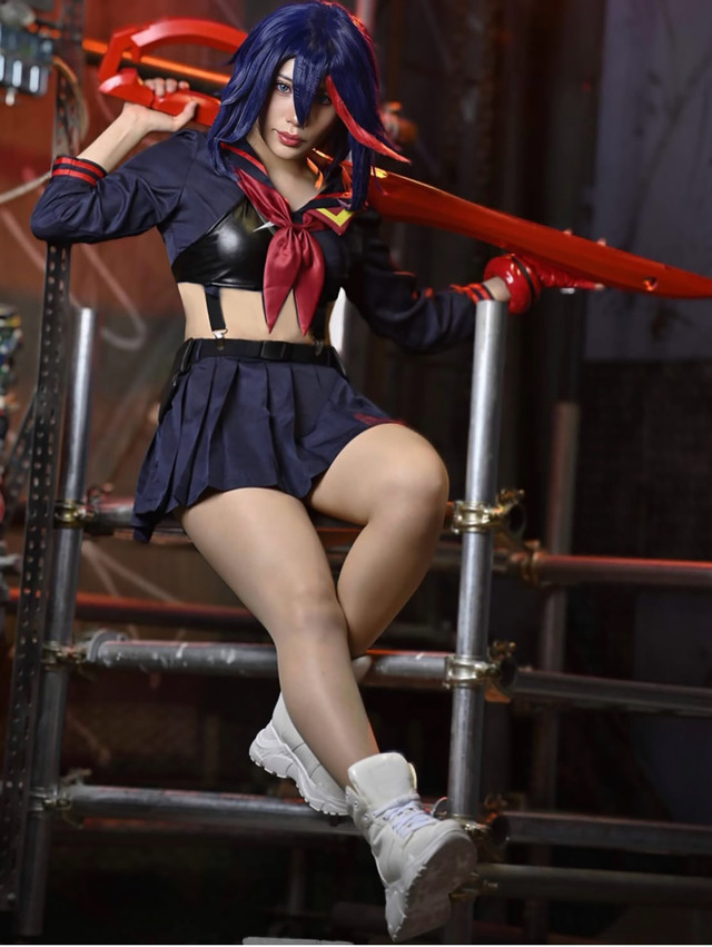 纏 流子「キルラキル」／りぃたろす（X：@ryitaros）