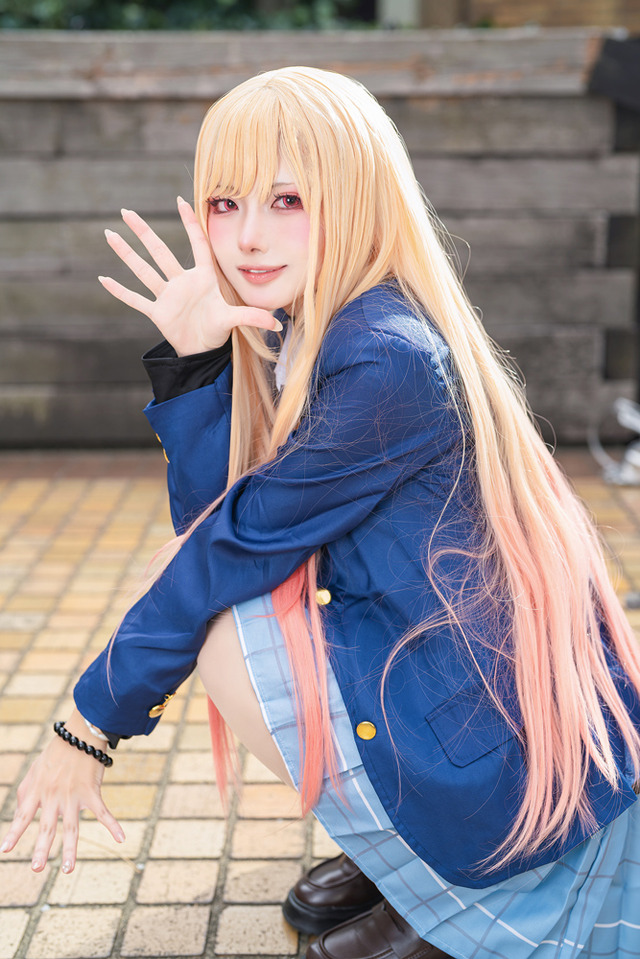 喜多川海夢「その着せ替え人形は恋をする」／百瀬ｻｸ（X：@ouran_sakura__）