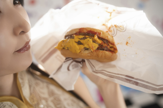 まゆろん（X：@mayu_ronne）